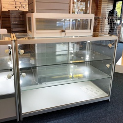 Aluminium & Glass Shop Display Counter (Medium)